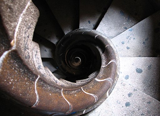 Sagrada_familia_staircase