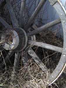 Brumet explicó que "dukkha" es como el eje que no encaja bien en una rueda, y hace que ésta chirríe, rechine y brinque con el movimiento. (Foto por rgbstock.com)